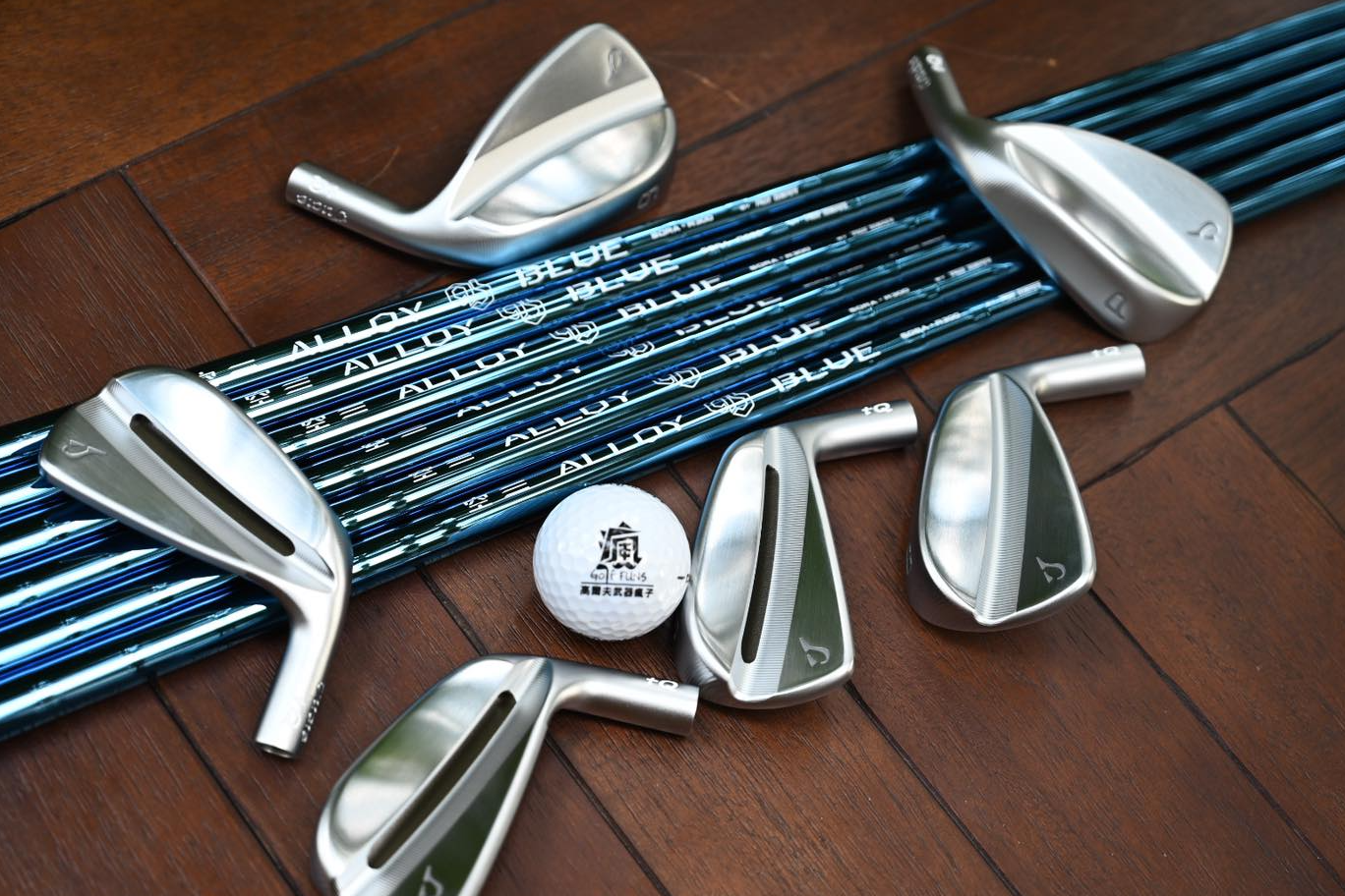 You are currently viewing 超高階JUCIE 漸進式MB鐵桿&wedge + 限量DG ALLOY BLUE 輕量化 85g R300ER pro